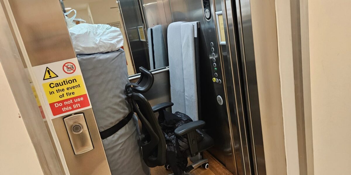 From Newport Flat to Pink Storage: A Seamless Transition with Newport Removals