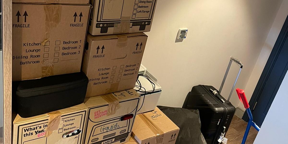 New Beginnings: Newport Removals Orchestrates Seamless Student Move-In Day